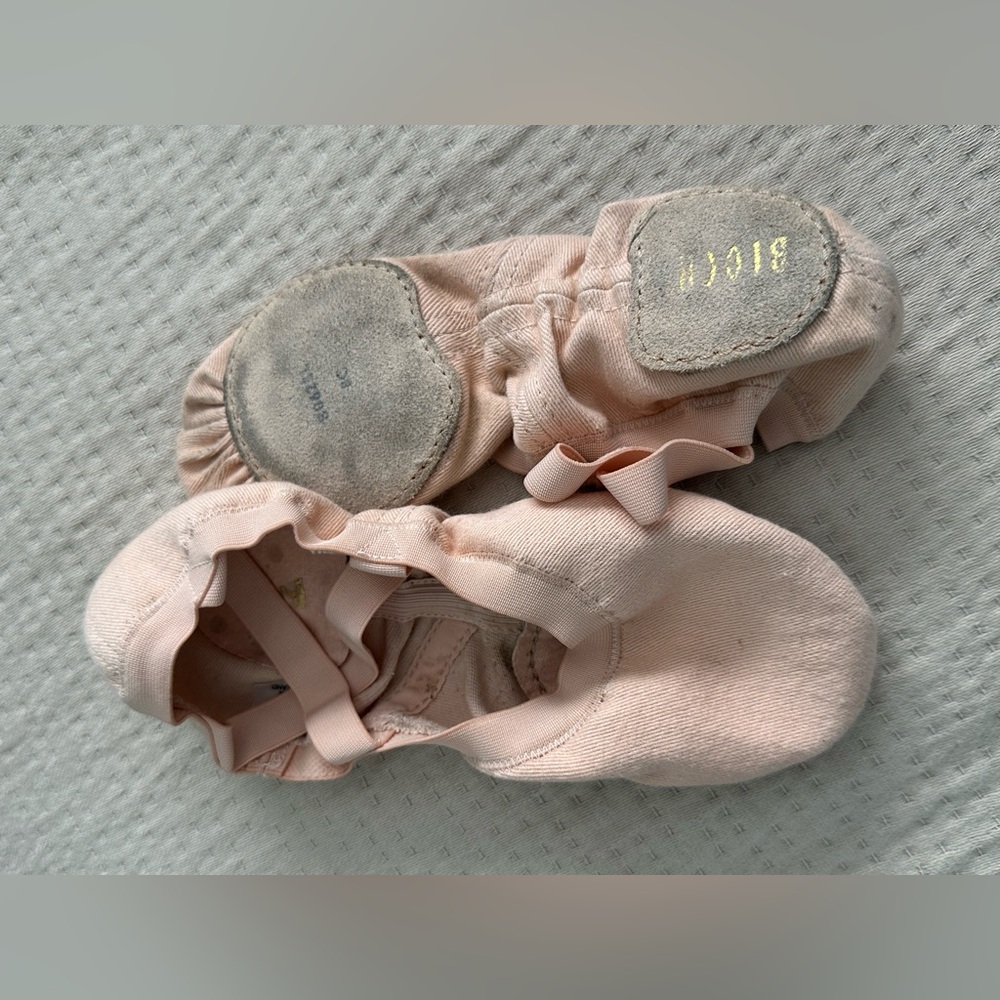 Bloch Light Pink Womens Ballet Slippers